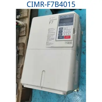 A használt F7 frekvencia átalakító CIMR-F7B4015 400 V 15KW funkció vizsgálták meg ép